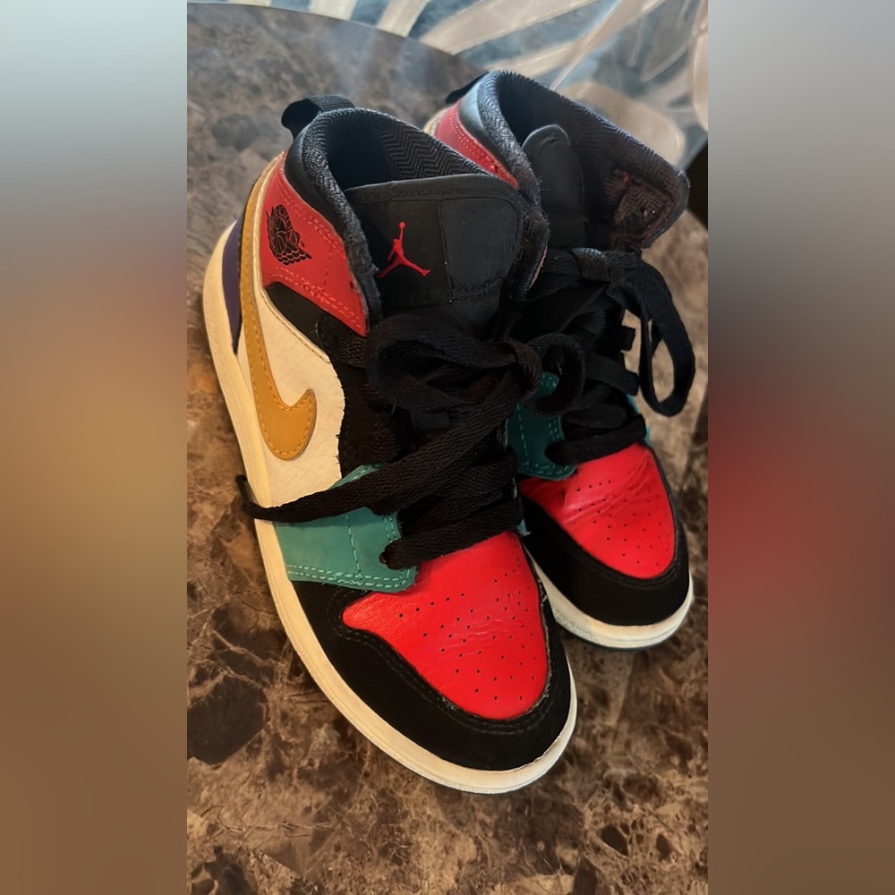 SOLD - Boys Jordan’s size 12